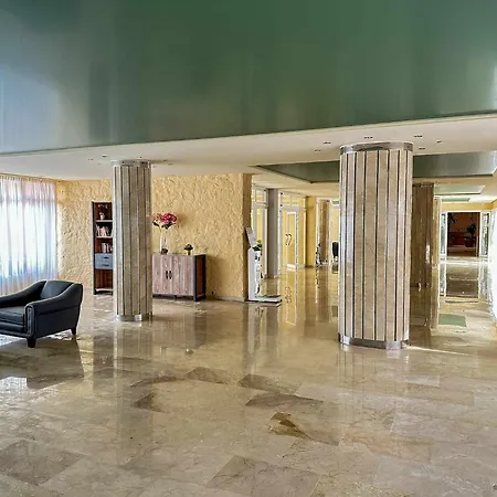 Apartment Agata & Parking *
